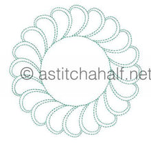 Load image into Gallery viewer, Garland Feather Quilt Combo