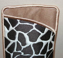 Load image into Gallery viewer, FALSE