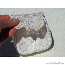 Load image into Gallery viewer, Edwardian Clutch Purses