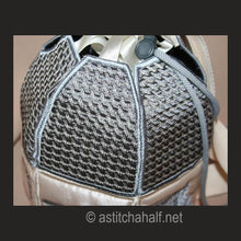 Load image into Gallery viewer, Travel Back Pack
